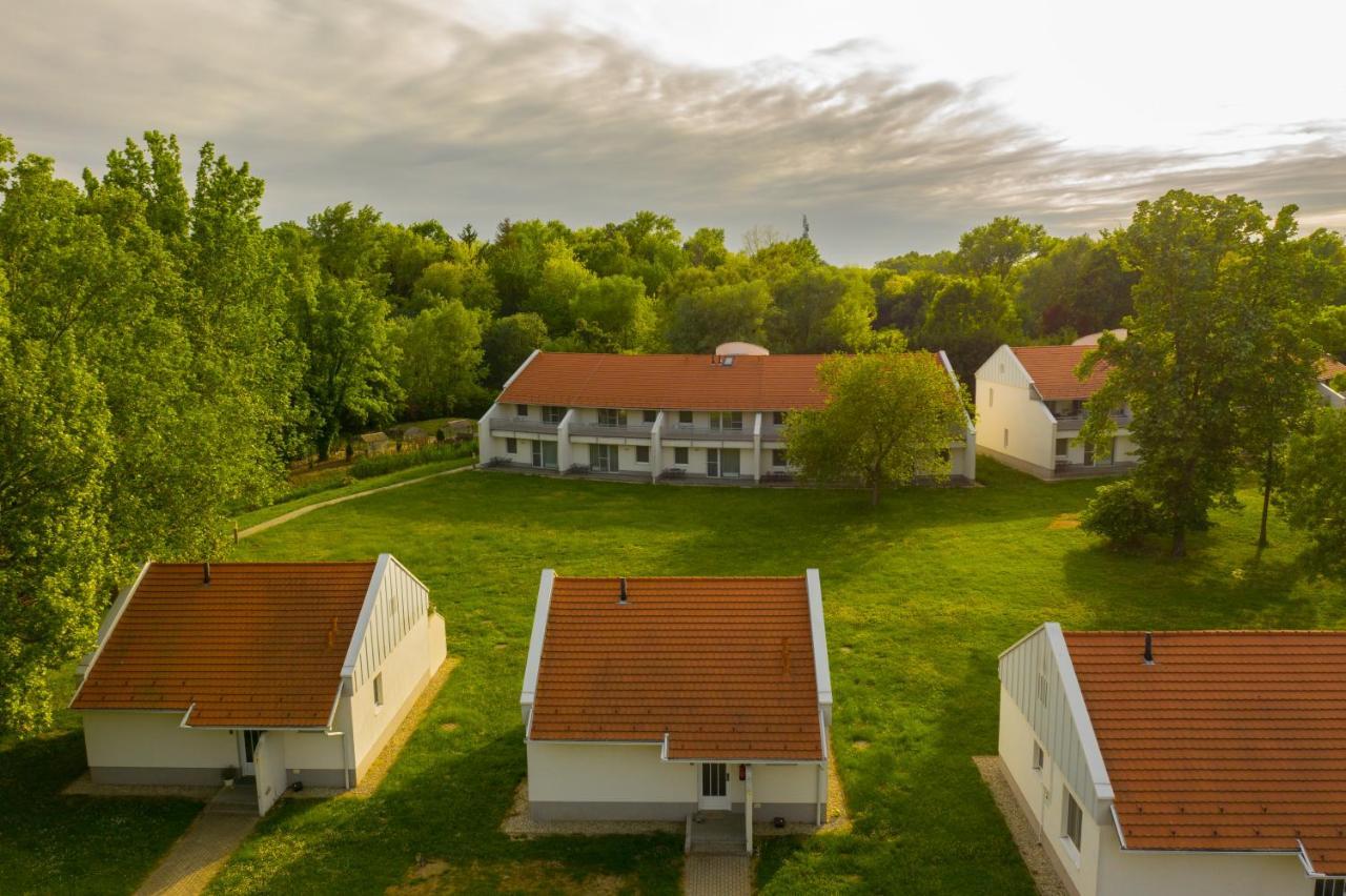 Termal Kemping Apartmanok Es Bungalok Harkány Eksteriør bilde